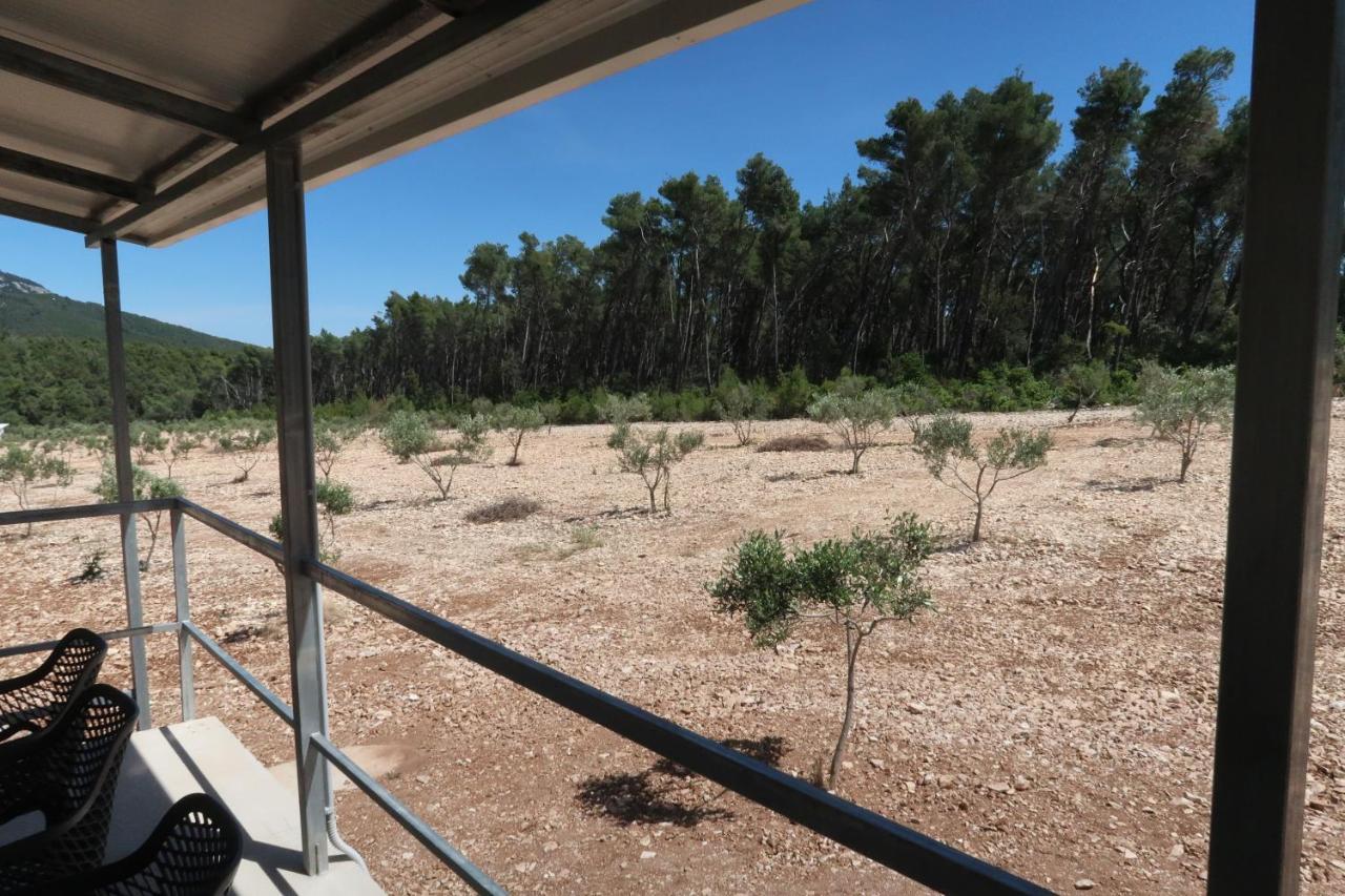Robinson Olive Tree Huts Villa Cara Exterior photo