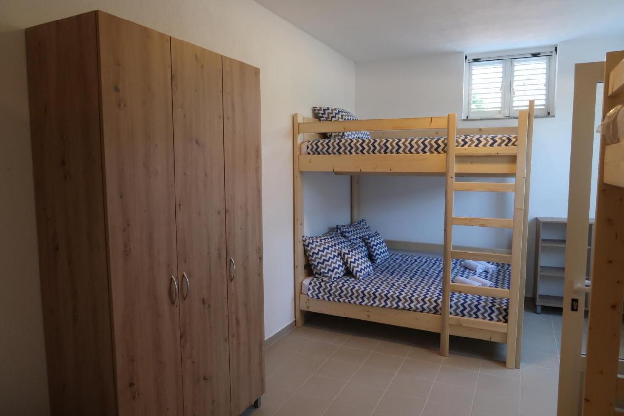 Robinson Olive Tree Huts Villa Cara Exterior photo