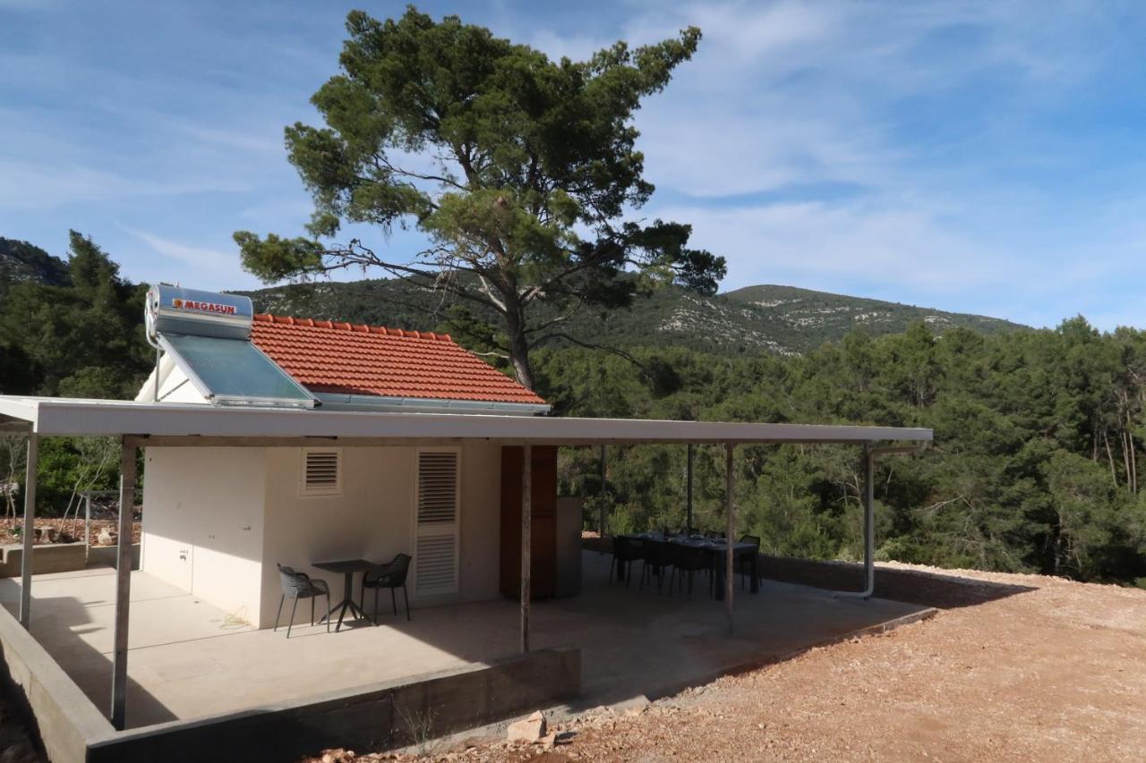 Robinson Olive Tree Huts Villa Cara Exterior photo