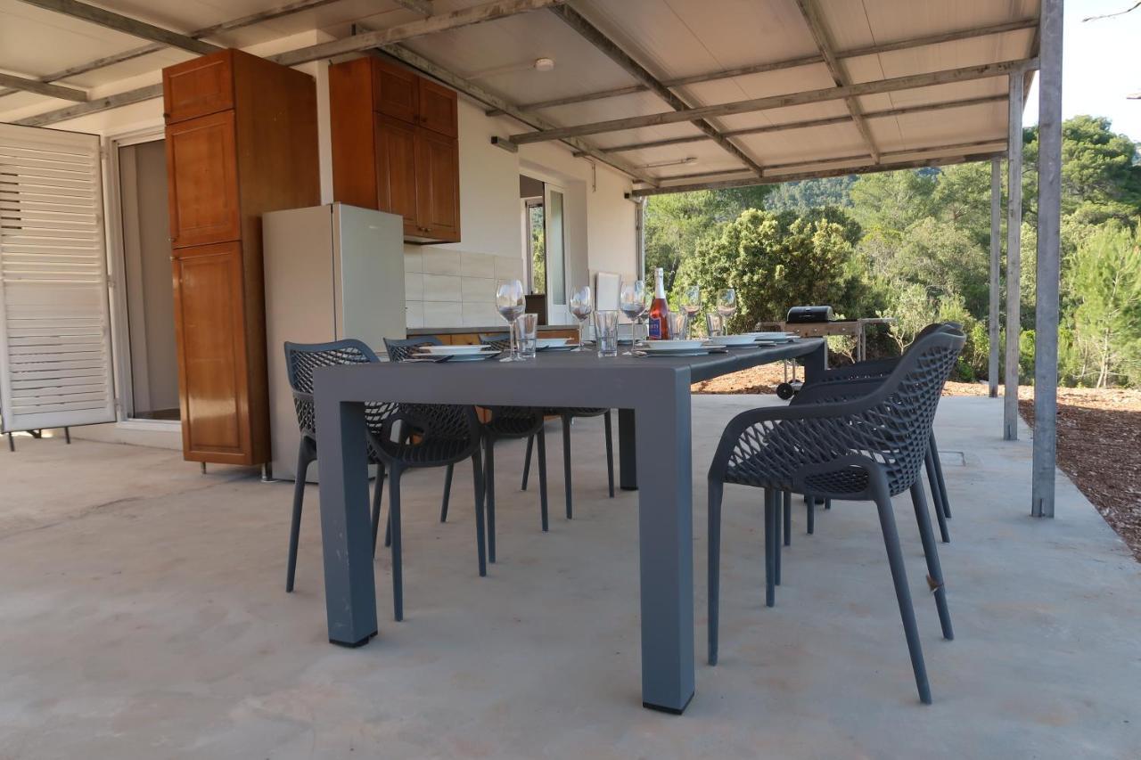 Robinson Olive Tree Huts Villa Cara Exterior photo