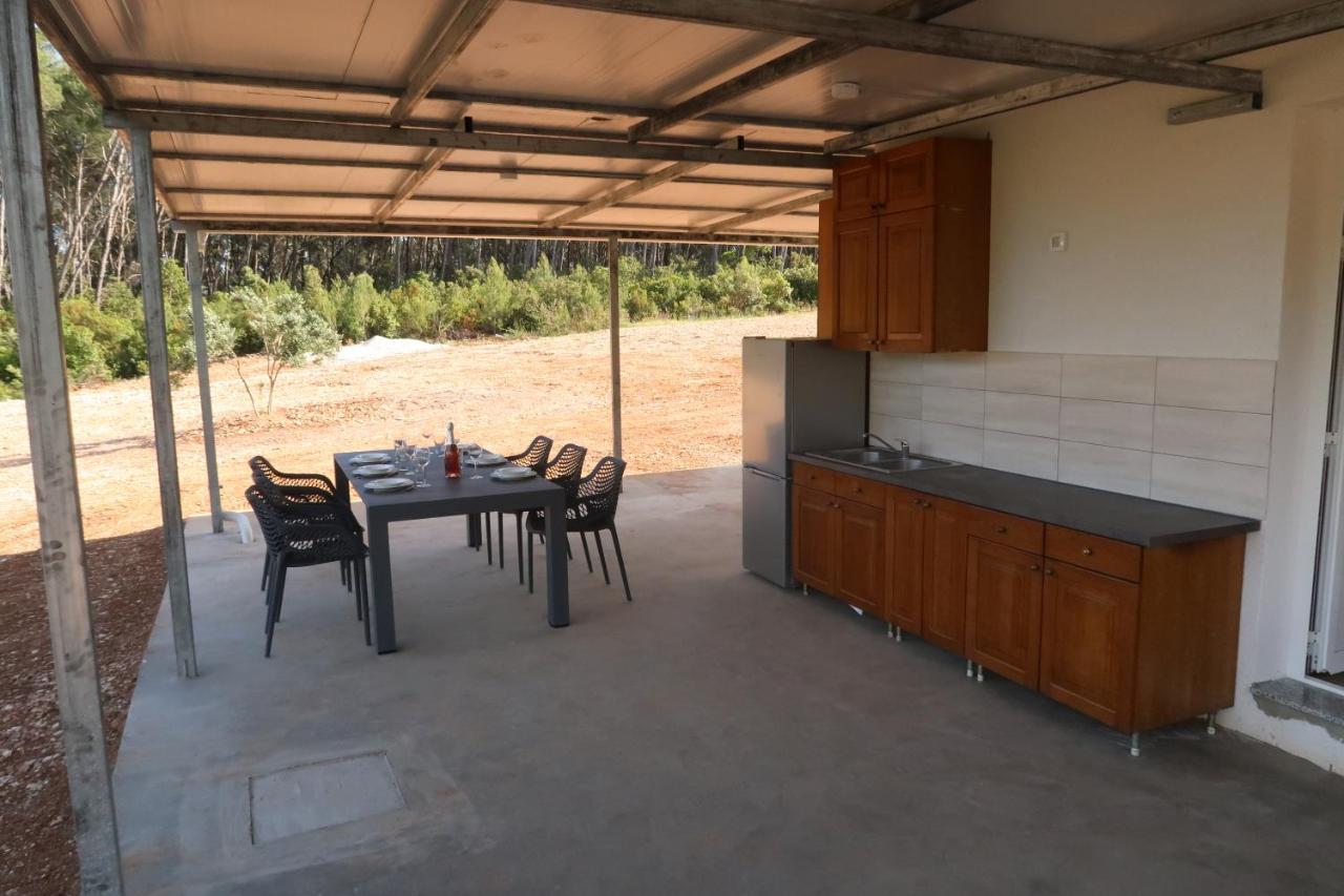 Robinson Olive Tree Huts Villa Cara Exterior photo