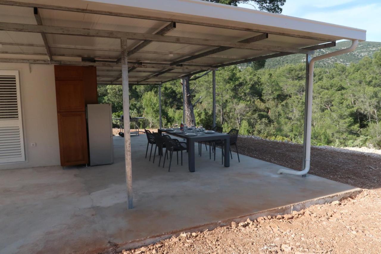 Robinson Olive Tree Huts Villa Cara Exterior photo